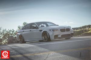 BMW M5 by R1 Motorsport on ADV.1 Wheels (ADV52TSSL) 2015 года